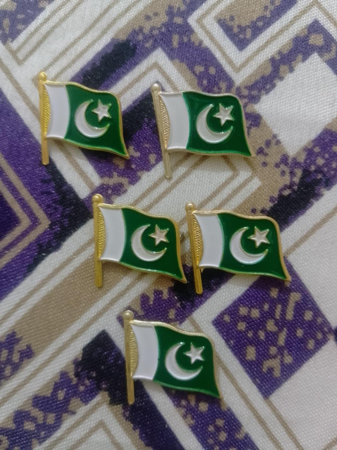 14th August Metal Flag Badges Pack of 5 - Image 2